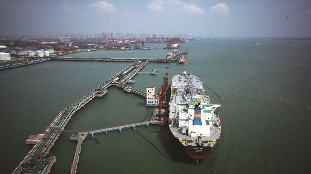 湛江港30万吨级油码头.png